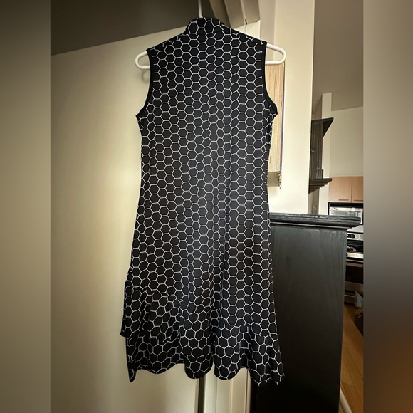 EUC Tail Golf Dress Size S (Shorts INCLUDED) - Picture 2 of 5
